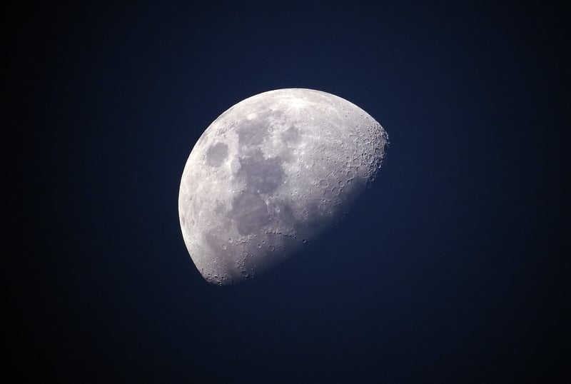 Lunar Colonies